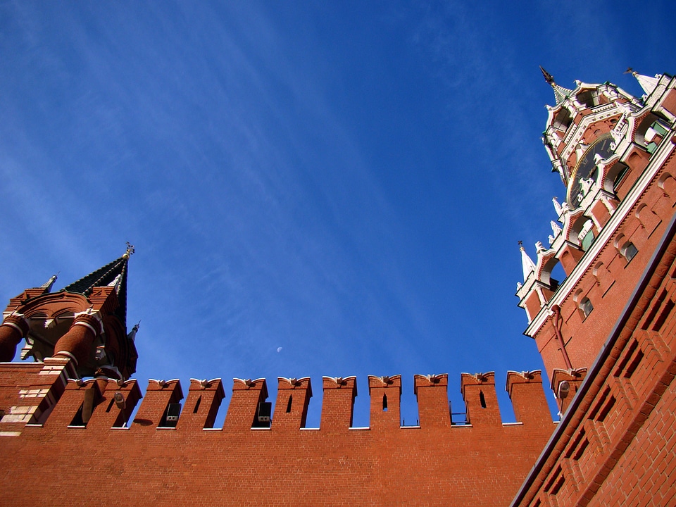 Sky clouds the kremlin