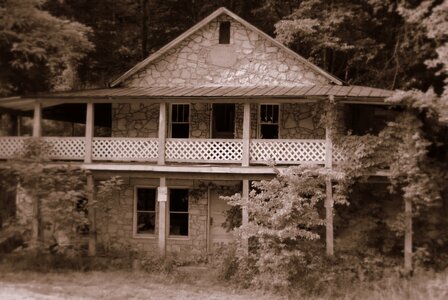 Spooky building old