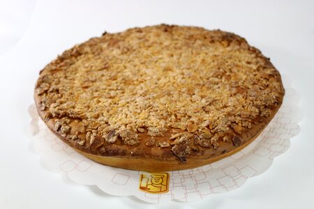 Taste limburg almonds