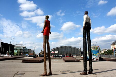 Stalk sculpture statues