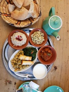 Hummus tahini meals