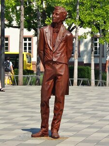 Statue freedom square hanau