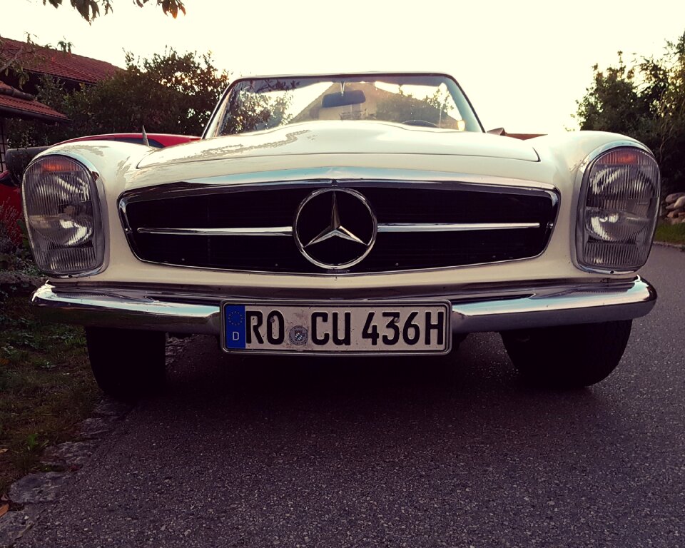 Auto front view elegance