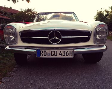 Auto front view elegance