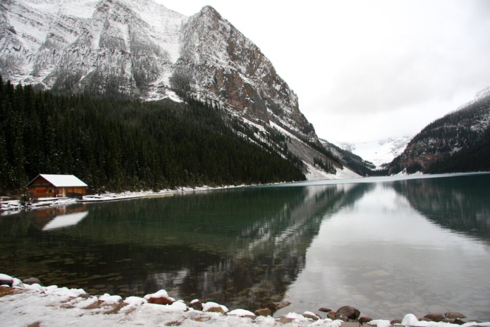 Landscape winter cottage photo