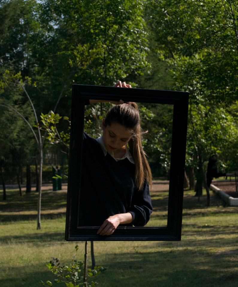 Model women natural