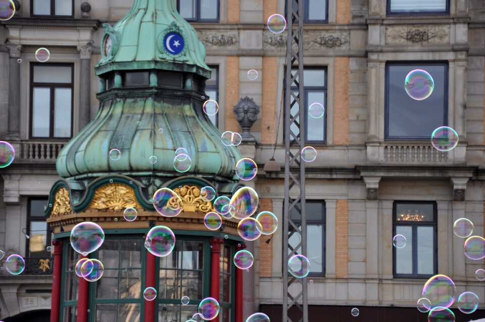 Bubbles copenhagen windows