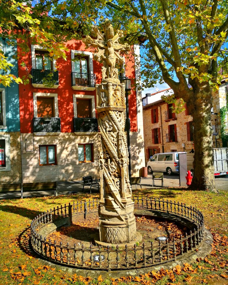 Art monument garden