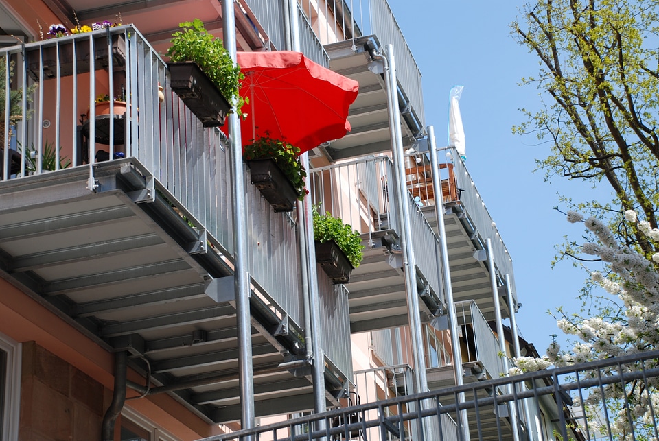 Parasol city summer
