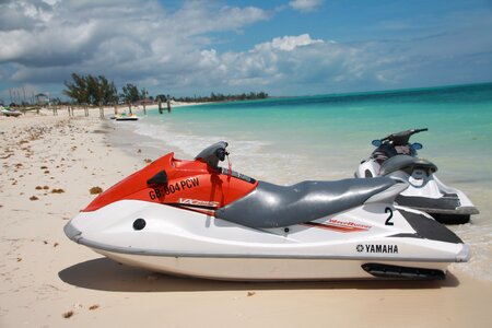 Island jet ski