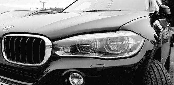Reflector replacement lamp the front of the