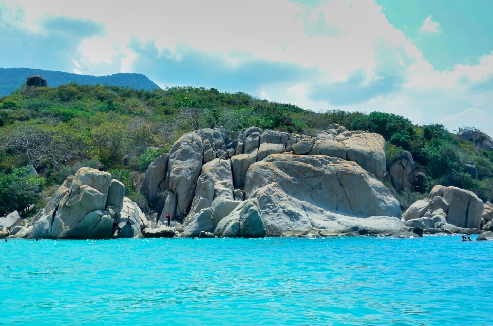 The ocean bay mountain