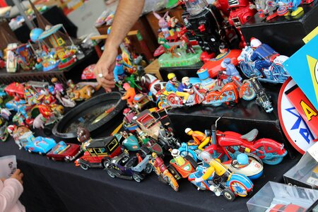 Mechanical toy childhood games