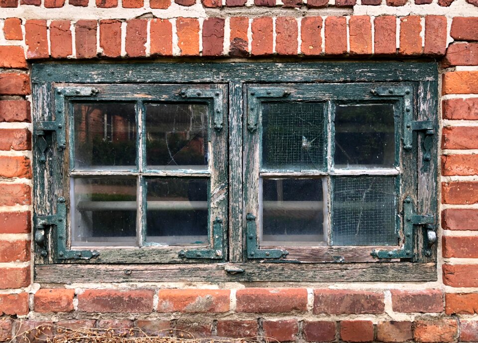 Decay forget weathered