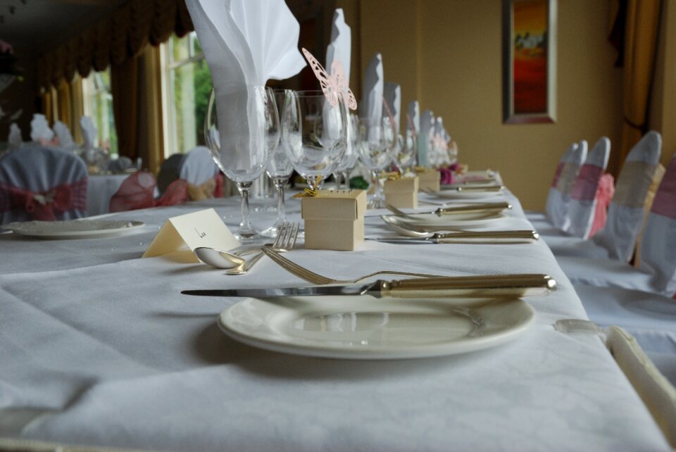 Restaurant plate decorations