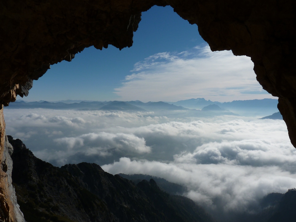 Unterberg outlook cave