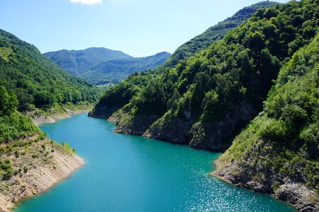 Turquoise mountain landscape photo