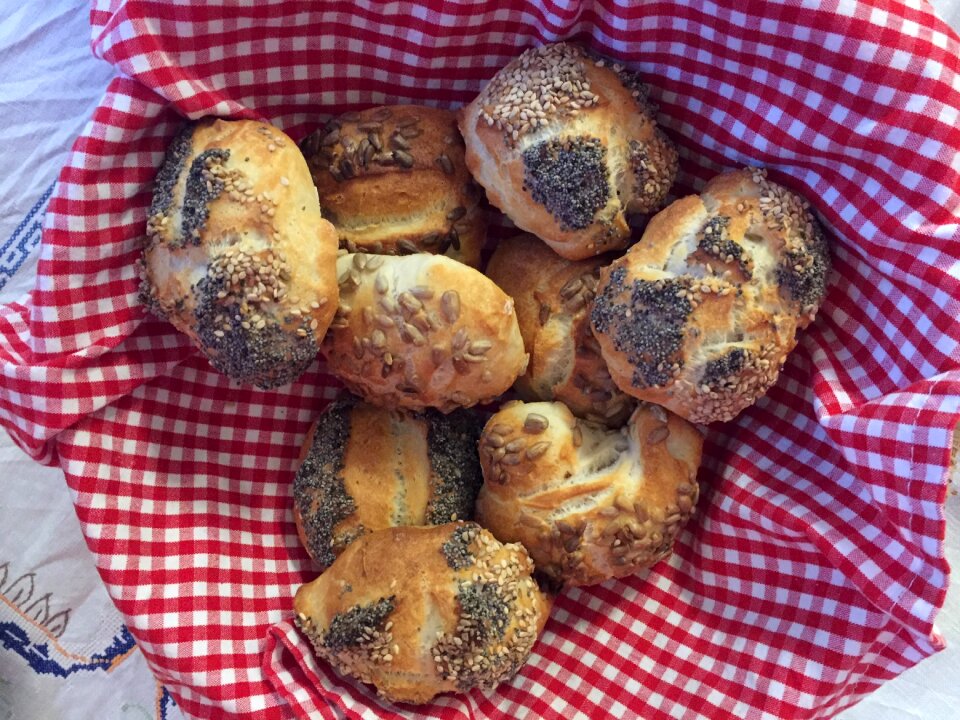 Pastries grains weckerl rolls with grains