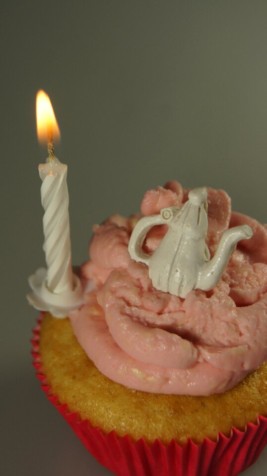 Muffin candle coffee