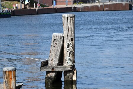 Port water pole