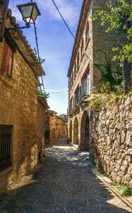 House houses stone