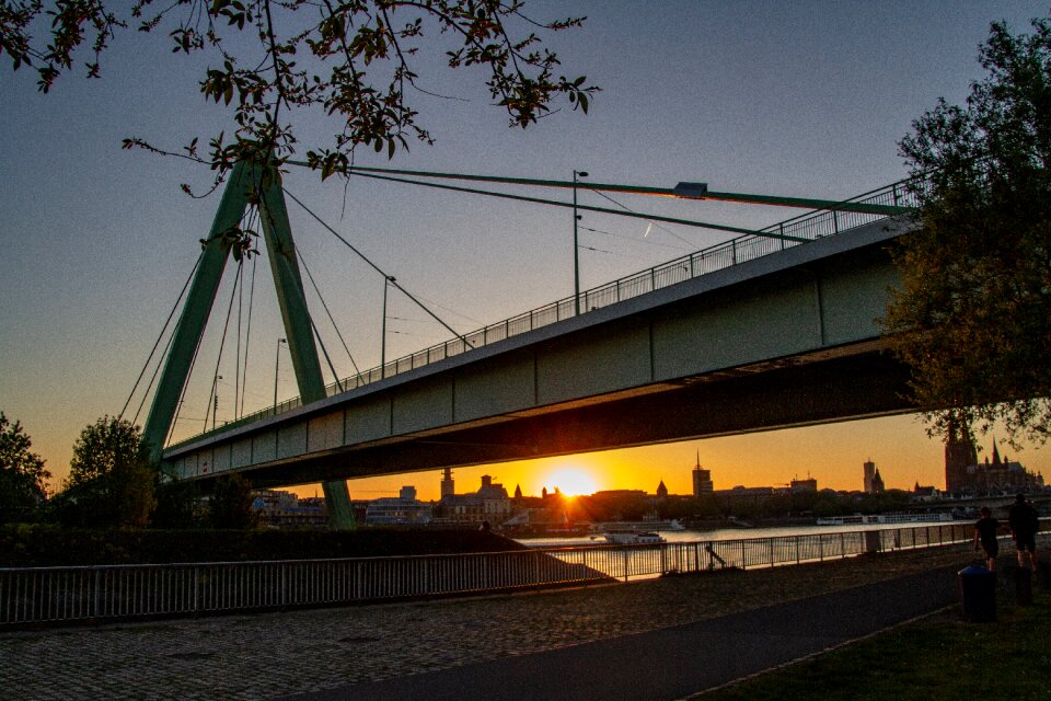 Rhine steel abendstimmung
