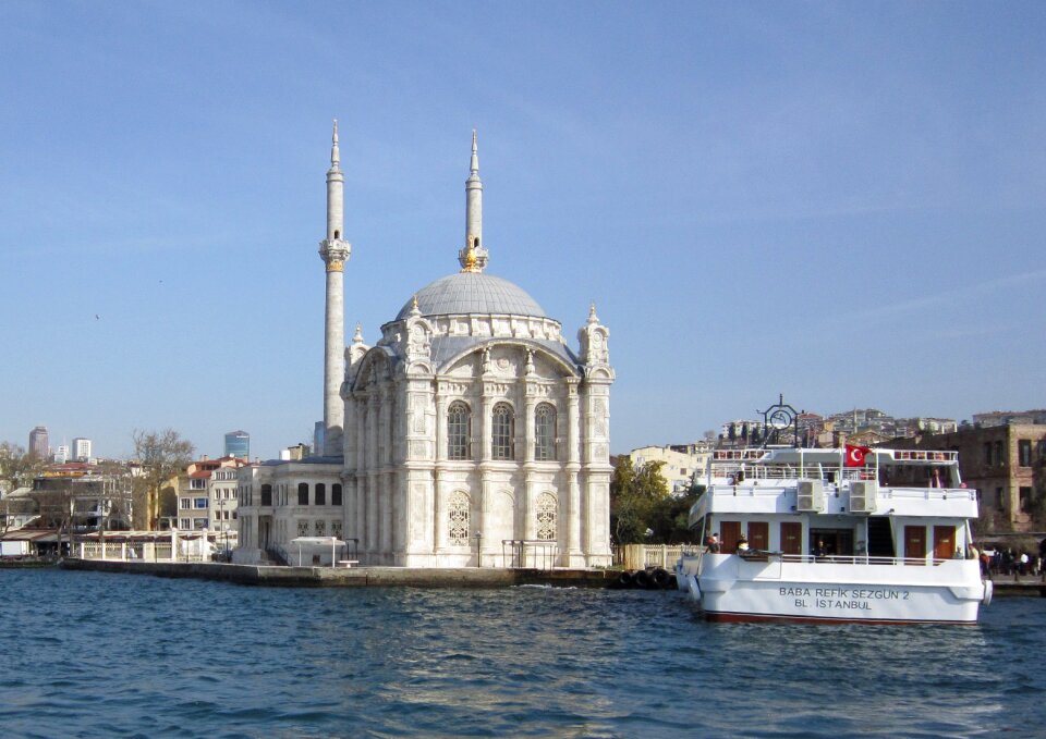 Mosque istanbul water