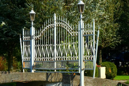 Port bridge iron