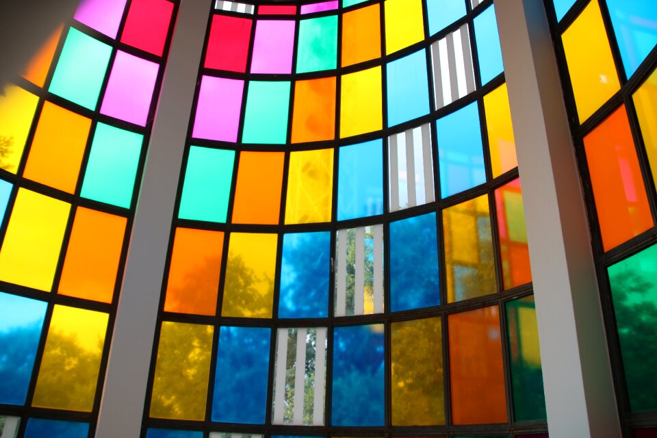 Structure colorful