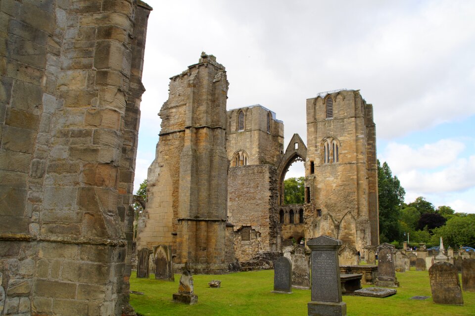 Cathedral graves rush