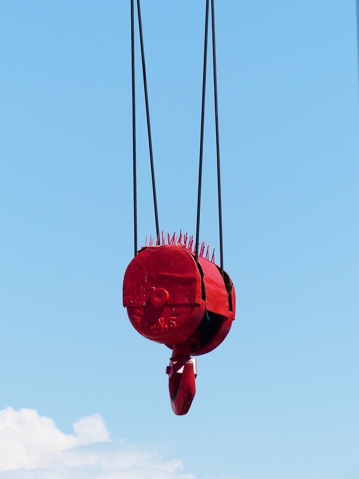 Red baukran load lifter