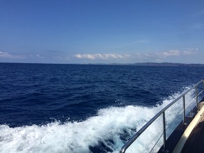 Ship fisherman horizon