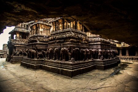 Kailasa temple indian temple ellora