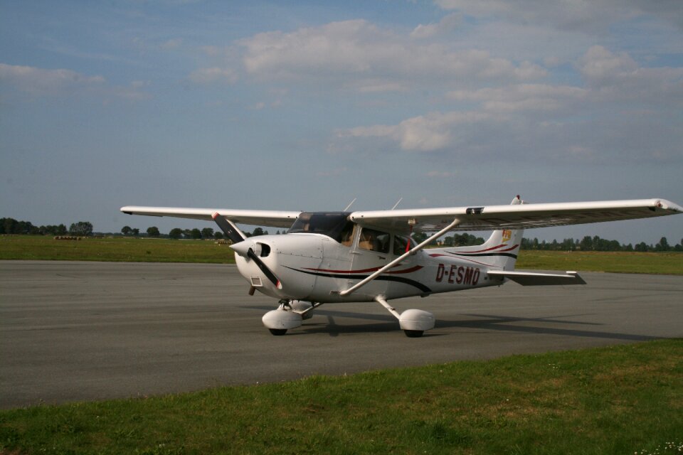 Sky aviation traffic