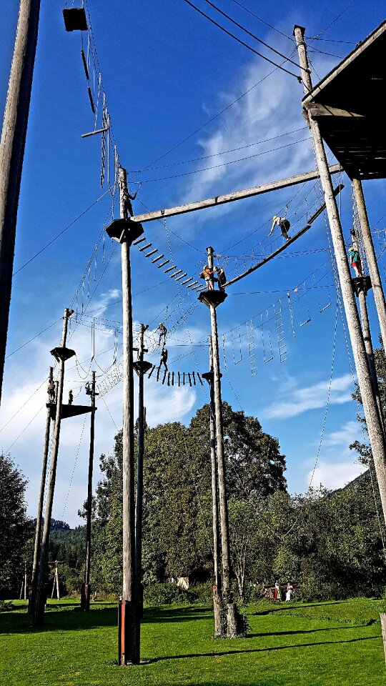 Sunny team training sky