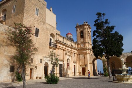 Church architecture mediterranean