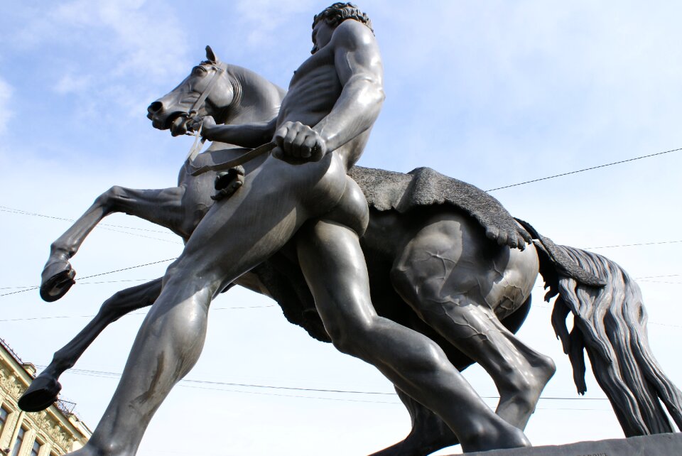 Anichkov bridge architecture horse