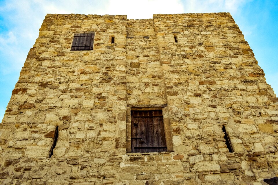 Alaminos tower architecture