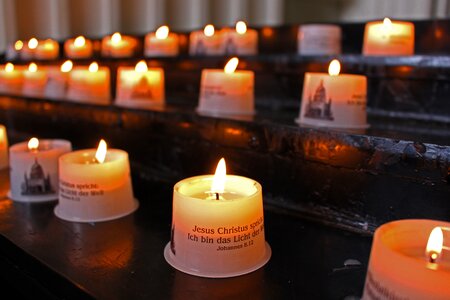 Votivlicht candle shining