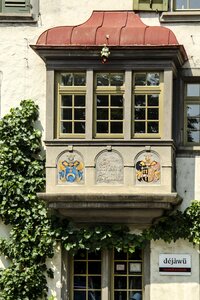 Bay window parlour bay window house painting