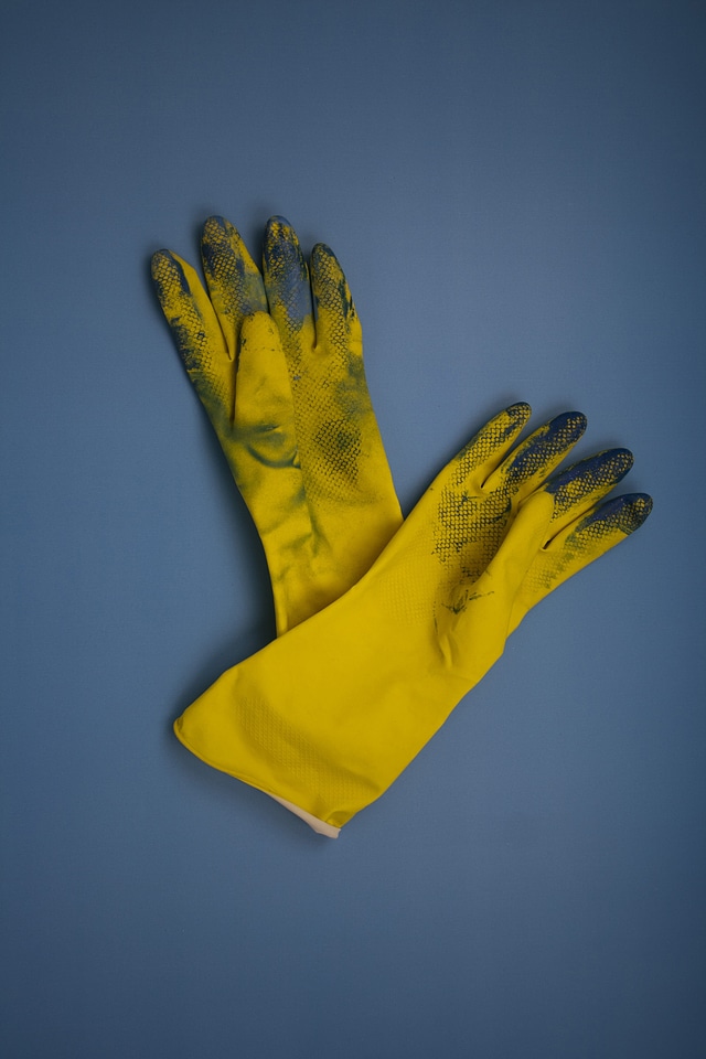 Dirty protection hand