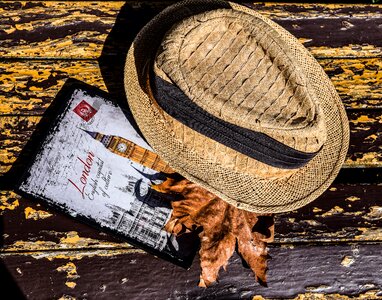 Travel hat season