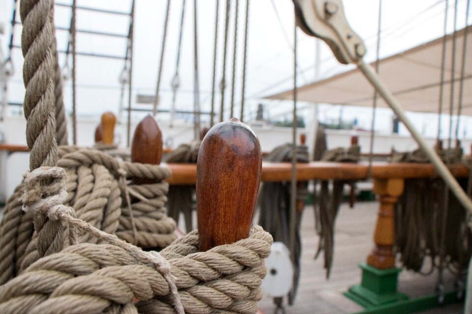 Dew sail sailing vessel