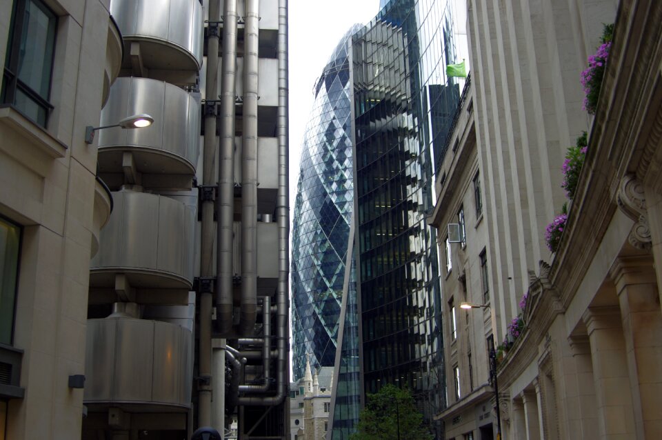 Lloyds of london building lloyds