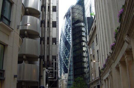 Lloyds of london building lloyds