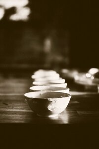 A bowl black luxury