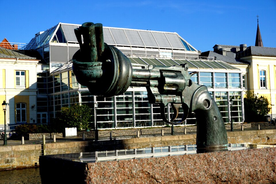 Weapons artwork sculpture