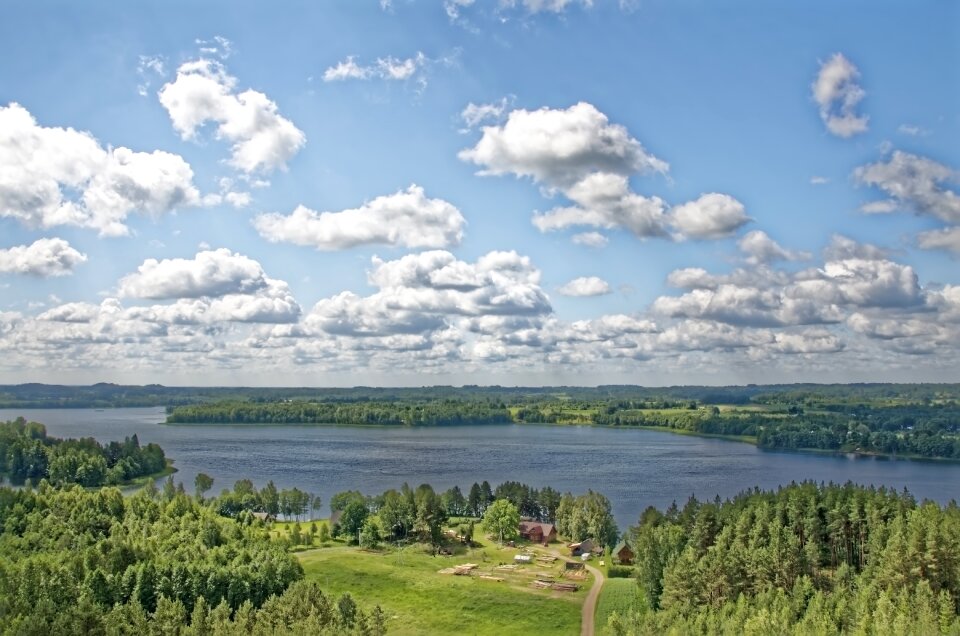 Lake national park landscape
