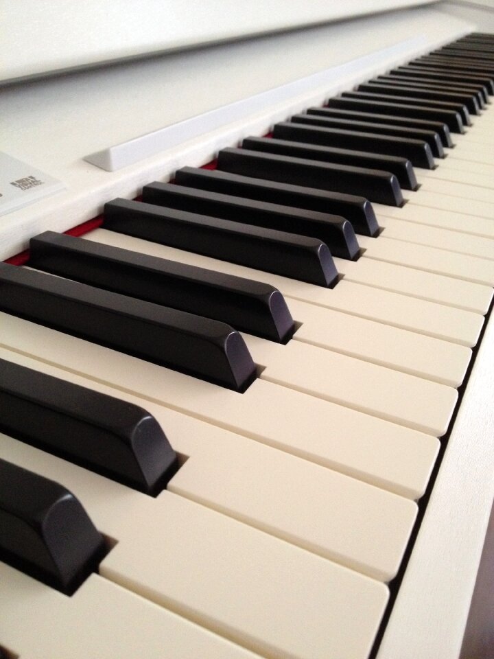 White music piano white
