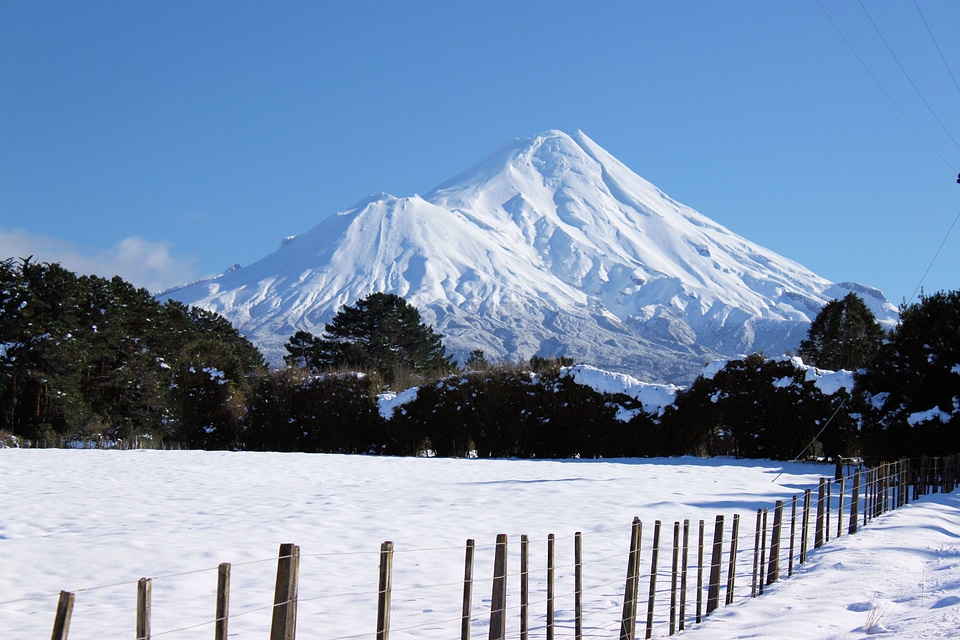 Snow winter taranaki